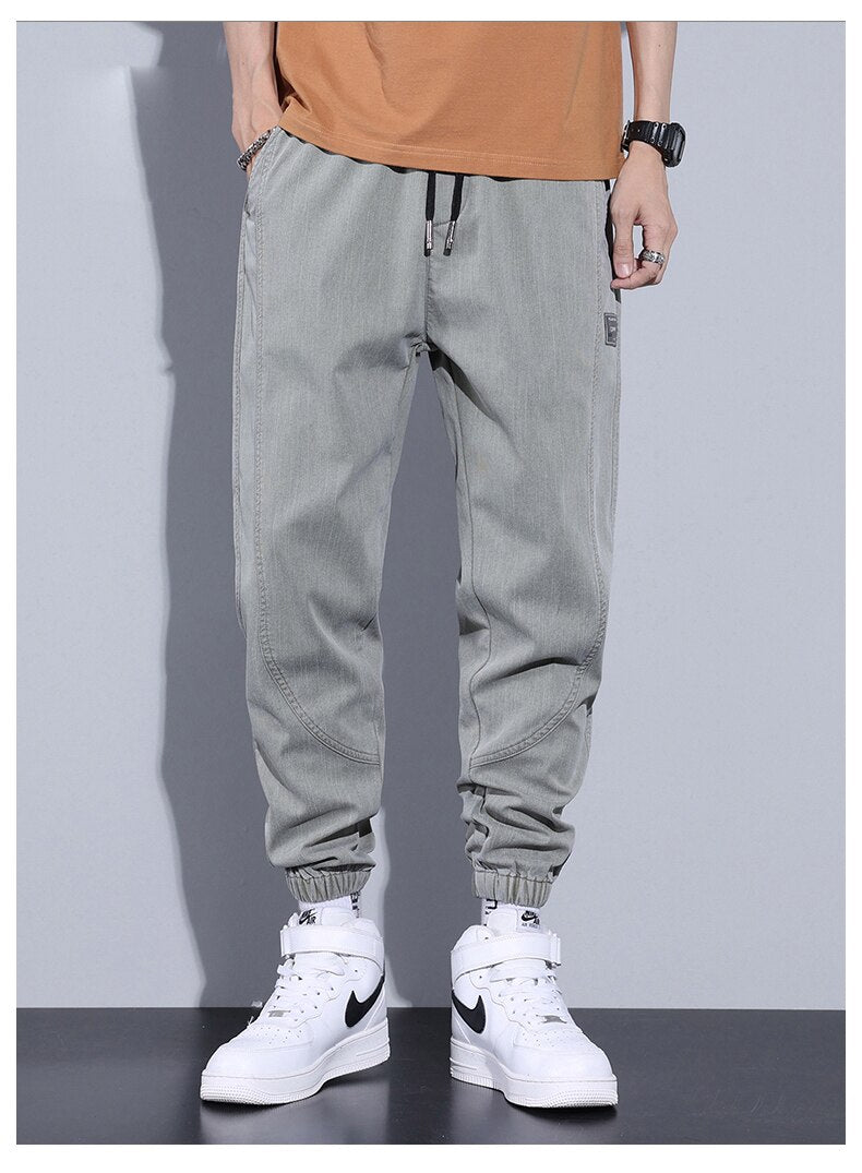 Only &OSS pants with elasticized waist