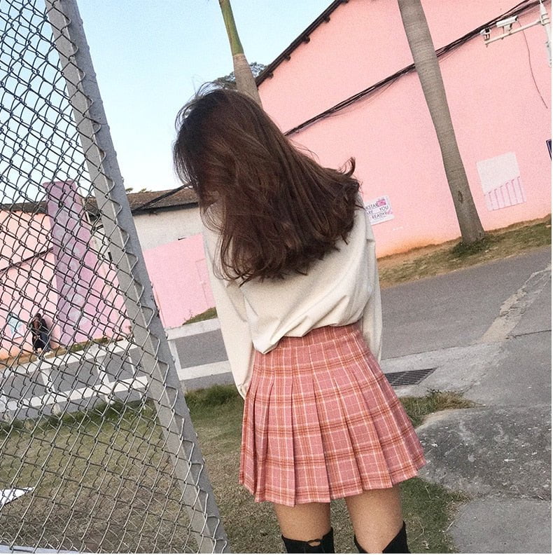 high waisted plaid pleated mini skirt girl