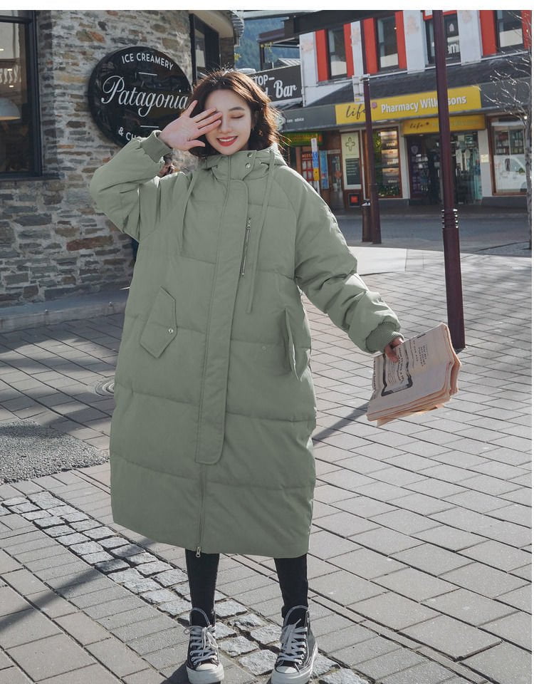 Long down padded jacket with hood for winter