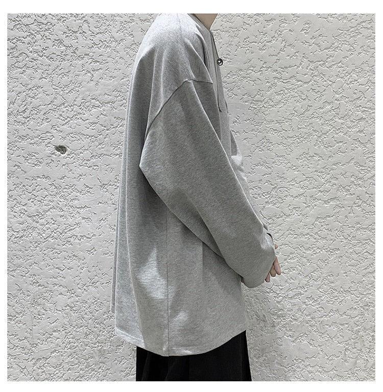 LB long sleeve t-shirt with a loose fit