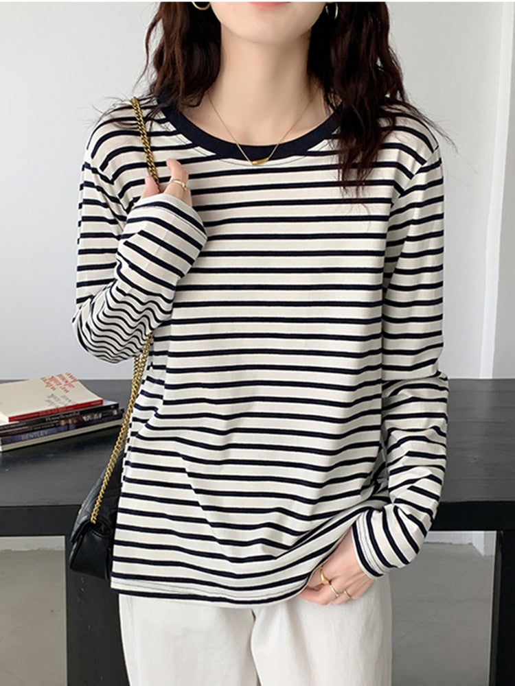 River"IS-PR" stripe t-shirt with loose fit