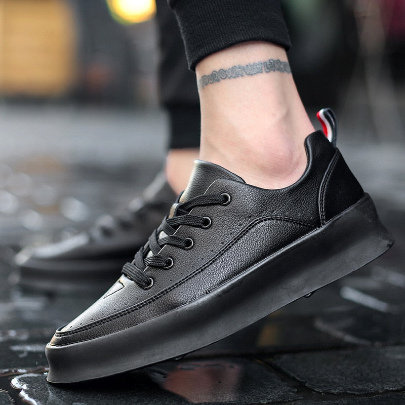 V2 Leather Sneakers