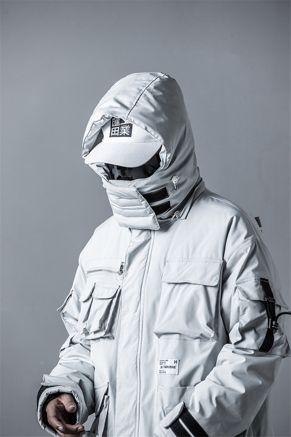 Marshall Multi-pocket Snow jackets  in white/balck