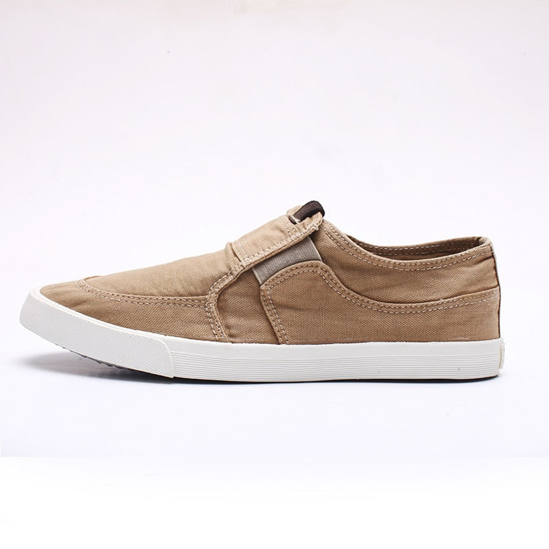 The classic lace up canvas sneakers